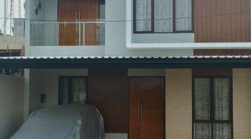 tampak depan rumah dijual di sector 2