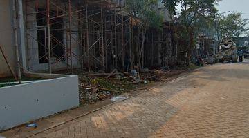 tampak depan rumah dijual di sector 2