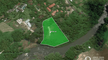 Gambar 1 Freehold Land With Breathtaking River And Jungle Views