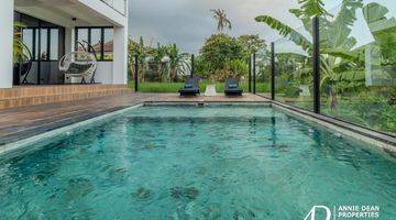 Gambar 2 Leasehold Stunning New Villa With Smart Home Systems