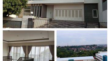 Gambar 1 RUMAH MEWAH GOLF RESIDENCE