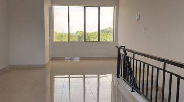 foto lainnya ruko 3 lantai ready di