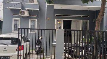 tampak depan rumah 2 lantai plus kontrakan