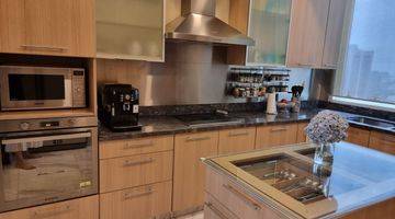 Gambar 1 Jual Apartemen The Peak Sudirman 3 Bedrooms Lantai Tinggi Furnished