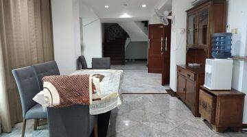 Gambar 5 Jual Apartemen Mitra Oasis 4 Bedroom Lantai Tinggi Furnished Terawat