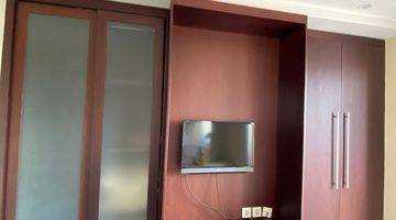 Gambar 5 Disewakan Apartemen Cosmo Mansion 1 Bedroom Lantai Tengah Furnished