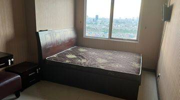 Gambar 3 Disewakan Apartemen Cosmo Residence 2 Bedroom Lantai Tengah Furnished