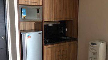 Gambar 5 Disewakan Apartemen Cosmo Mansion 3 Bedroom Lantai Tinggi Furnished