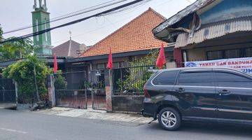 Gambar 3 Rumah Cipinamg pinggir Jalan Raya