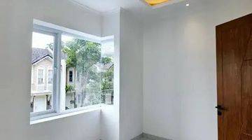 Gambar 4 Dijual Rumah 2 Lantai Cluster Vanya Park Bsd City