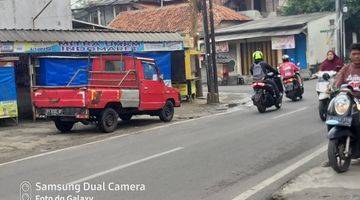 Gambar 1 Kios di Jalan Utama Kebagusan Raya, Dekat Puskesmas Kecamatan