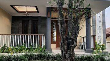 Gambar 3 Rumah 3 Lantai SHM Furnished View Kota Resort Dago Pakar Bandung