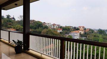 Gambar 1 Rumah 3 Lantai SHM Furnished View Kota Resort Dago Pakar Bandung