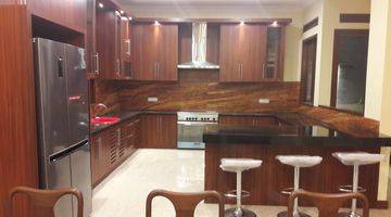 Gambar 2 Rumah 3 Lantai SHM Furnished View Kota Resort Dago Pakar Bandung