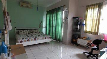 Gambar 4 Best Deal!! Turun  Harga Rumah Cantik 2 Lantai Di Kota Wisata