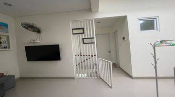 Gambar 4 Disewakan Rumah Citra gran CBD cibubur semi Furnished