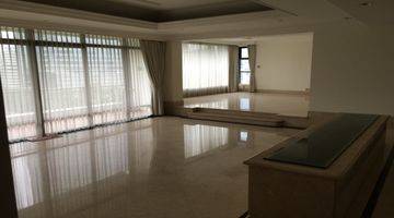 Gambar 1  Apartemen 4 Kamar Tidur Syailendra Semi Furnished