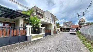 Gambar 5 RUMAH MEWAH 2 LANTAI SEMI FURNISHED DI PERUMAHAN STRATEGIS DEKAT TERMINAL CONDONG CATUR DEPOK SLEMAN