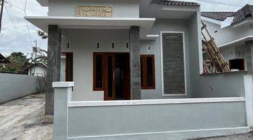 Gambar 3 Rumah Cantik Limasan Modern Harga Murah Dalam Cluater 4 Unit Di Jalan Kebon Agung Margokaton Sayegan Sleman