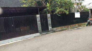 Gambar 4 Rumah di Jl. Penerangan Pesanggrahan