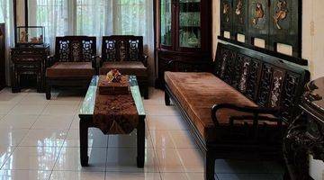 Gambar 2 Rumah Desain Tropis Dalam Komplek Perumahan Elite Dan Exclusive