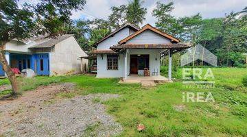 tampak depan rumah siap huni lokasi solo