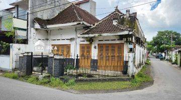 tampak depan rumah siap huni lokasi tengah