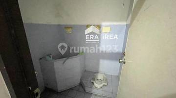 kamar mandi ruko strategis lokasi solo baru,