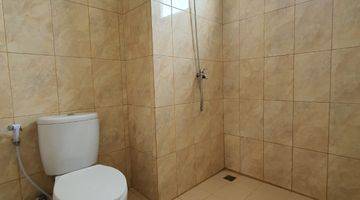 kamar mandi rumah siap huni dalam cluster