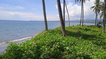 Gambar 1 BEACH FRONT NORTH OF LOMBOK