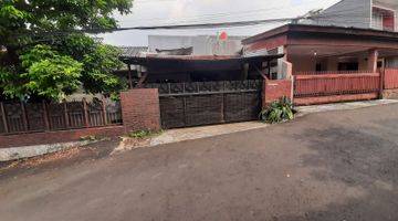 Gambar 3 Rumah Lama Hitung Tanah Dalam Kompleks Elite Dekat Kemang Cipete