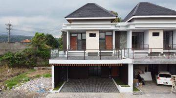 Gambar 1 Rumah Ungaran Kota Sisemut