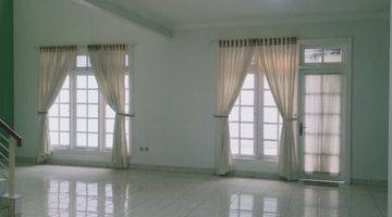 Gambar 2 Dijual Rumah Legenda Wisata 2 Lantai Bagus