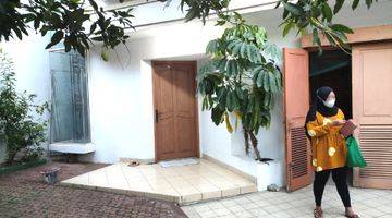 Gambar 2 Rumah Taman Semanan 4+1 Kamar 189 M2 9x21 Timur