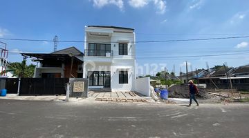 garasi/carport rumah mewah murah 2 lantai