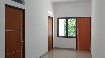 ruang tamu rumah baru siap huni aman