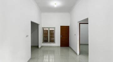 Gambar 3 Dijual Rumah Seduduk Putih Bagus Semi Furnished SHM di Jl. Gatra 6, Palembang