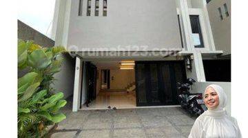 Gambar 1 Rumah Luxury House Modern di Cilandak Cipete Jakarta Selatan