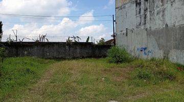 Gambar 1 Dekat  alun- alun Batu