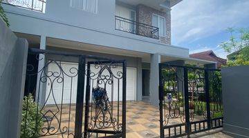 Gambar 1 Dijual Cepat Rumah Modern 2 Lantai di Cinere