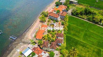 Gambar 2 Hotel, Beach Front Accomodation For Lease In Lovina, Singaraja, Bali