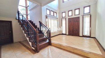 Gambar 5 Villa, Classic Villa With Beautiful Pool In Jimbaran, Badung, Bali