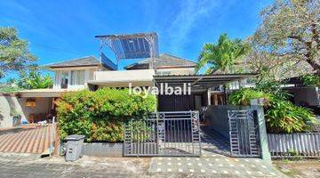 Gambar 1 Rumah, Cozy House With Welcoming Neighborhood In Benoa, Badung, Bali