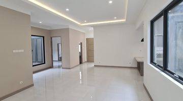 Gambar 3 Rumah Baru Semi Furnished Sertifikat Hak Milik di Cipinang, Jakarta Timur