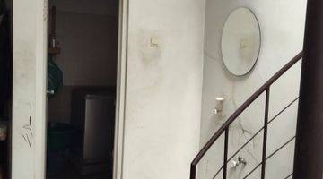 kamar mandi rumah murah komplek taman holis
