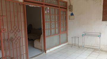 tampak depan rumah murah komplek taman kopo