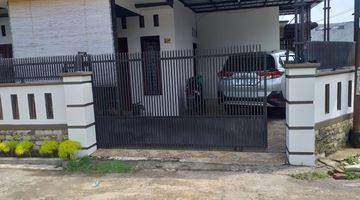 Gambar 4 Dijual Rumah 2 Lantai, Hook di Jl. Eka Suka Medan Johor.