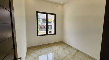 Gambar 3 Rumah Baru Dekat Pintu Tol Semi Furnished HGB Di Klaster Empire Park Sentul City Bogor 