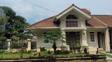 Gambar 1 Rumah Depan Taman Lebar 15 Meter SHM Taman Pasadena Sentul City Bogor