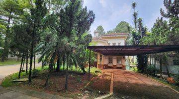 Gambar 1 Rumah Hook Depan Rumah Hutan Pinus Dekat Pintu Tol Klaster Sierra Madre Sentul City Bogor 